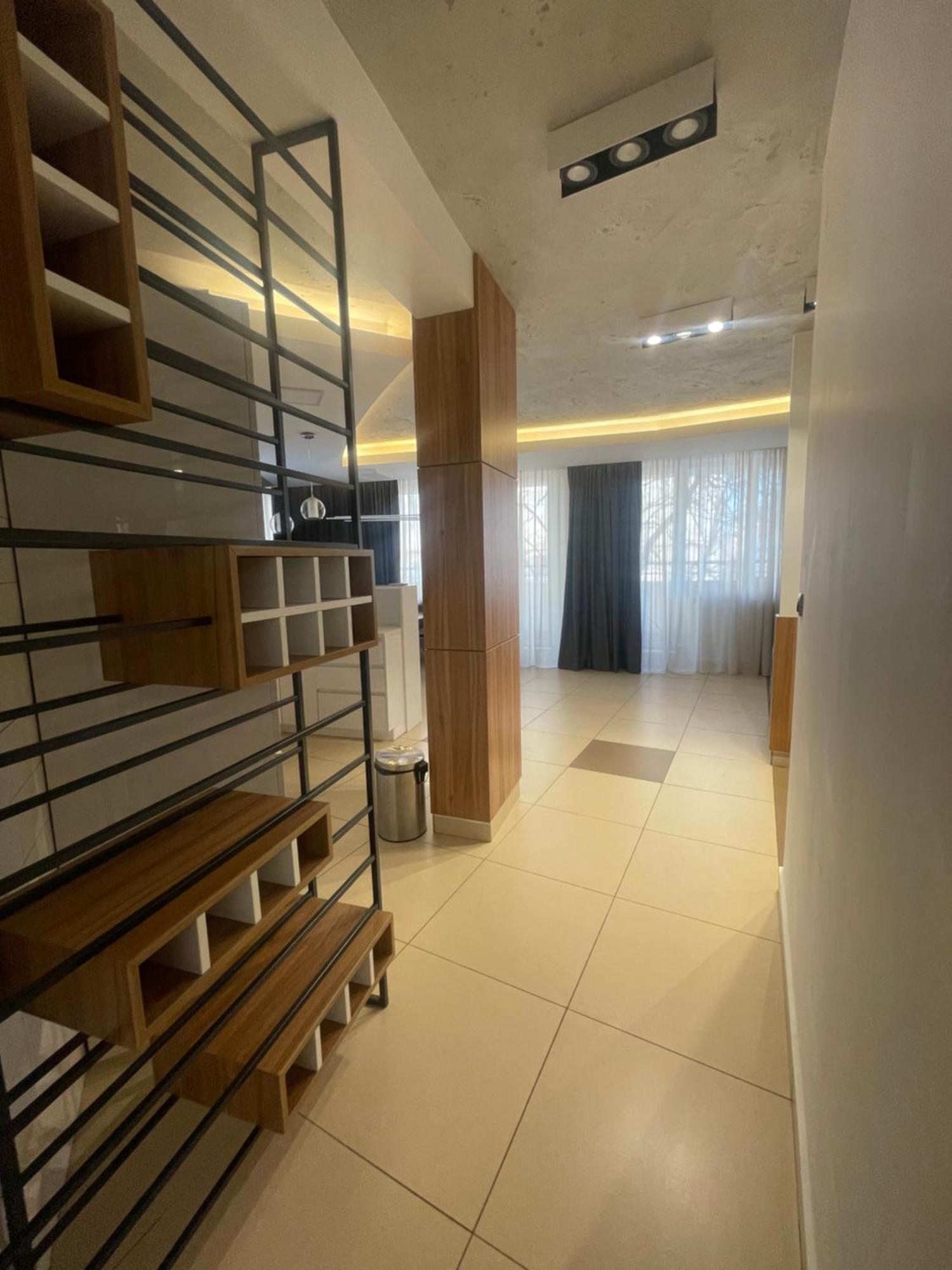 Leo Lux 1 Apartment Nis Exterior photo